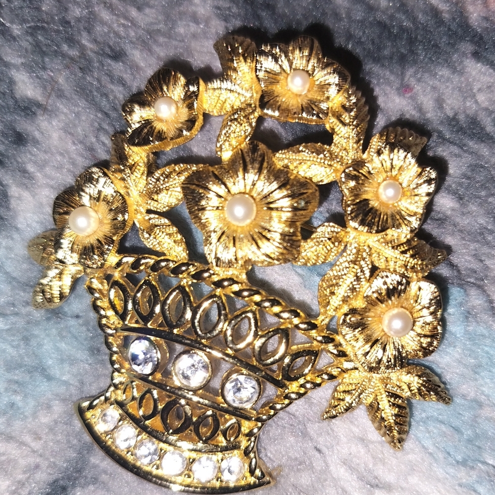 Vintage Christian Dior Gold Tone Faux Pearl & Clear Stones Floral Basket Brooch